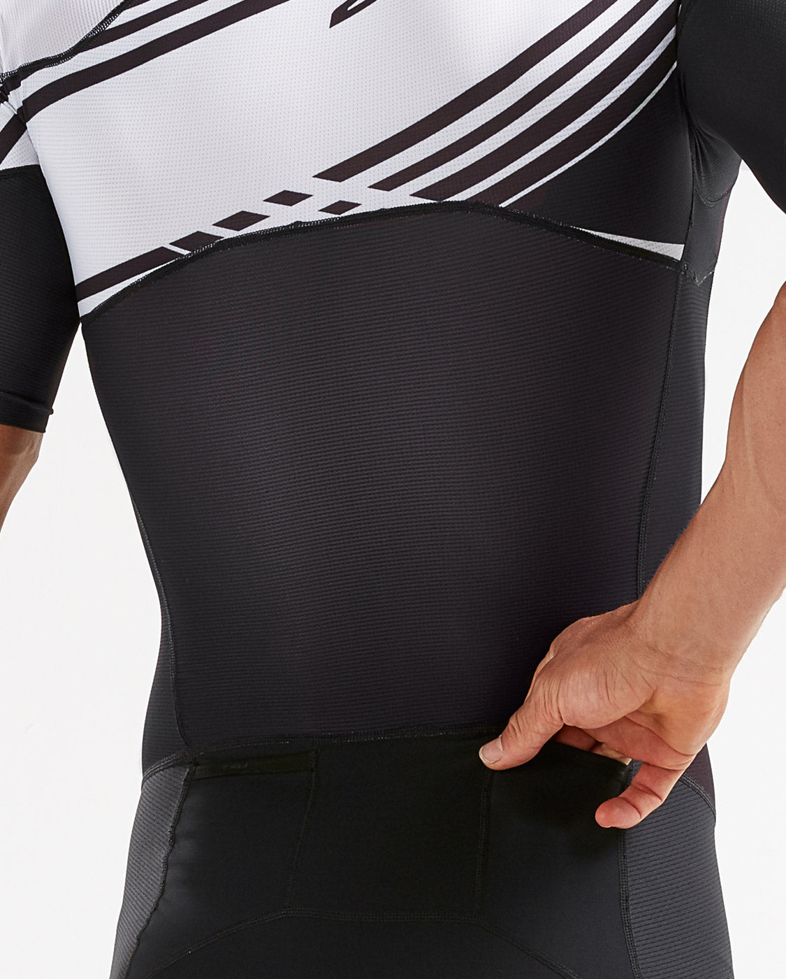 2XU South Africa - Men's Compression Full Zip Sleeved Trisuit - Black/White Lines