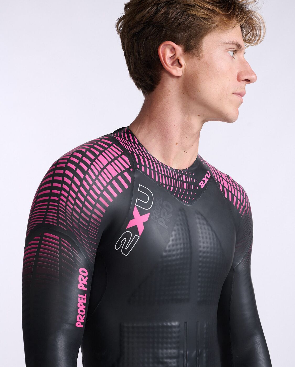 2XU South Africa - Men's Propel: Pro Wetsuit - Black/Punk Pink