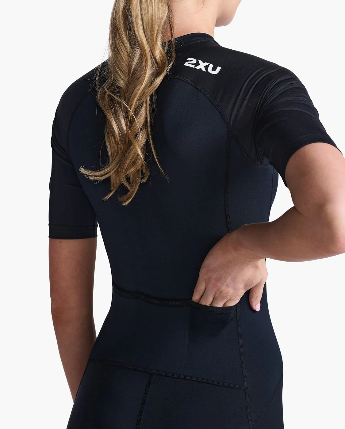 2XU Core Sleeved Women's Trisuit -Black/White