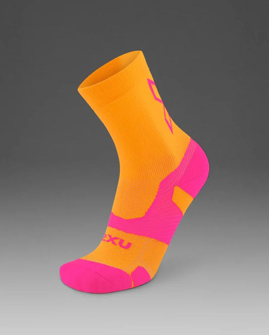2XU South Africa - Unisex Vectr Light Cushion Crew Socks - Solar Orange/Fuchsia
