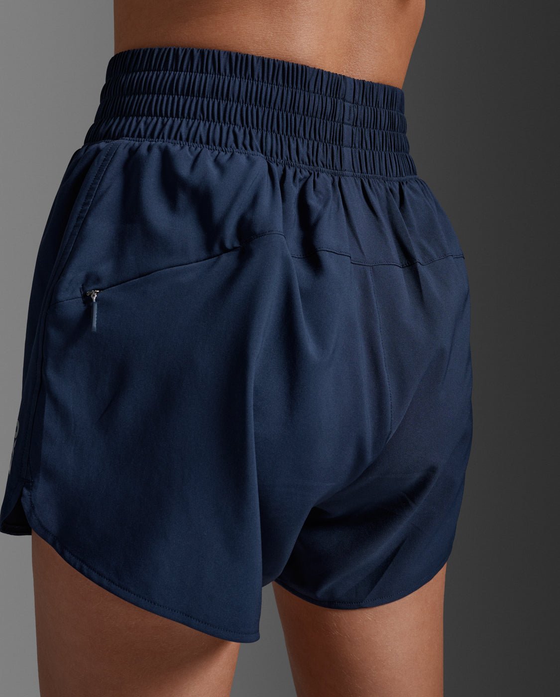 2XU South Africa - Women's Aero Hi-Rise 4 inch Shorts - Midnight / Silver Reflective