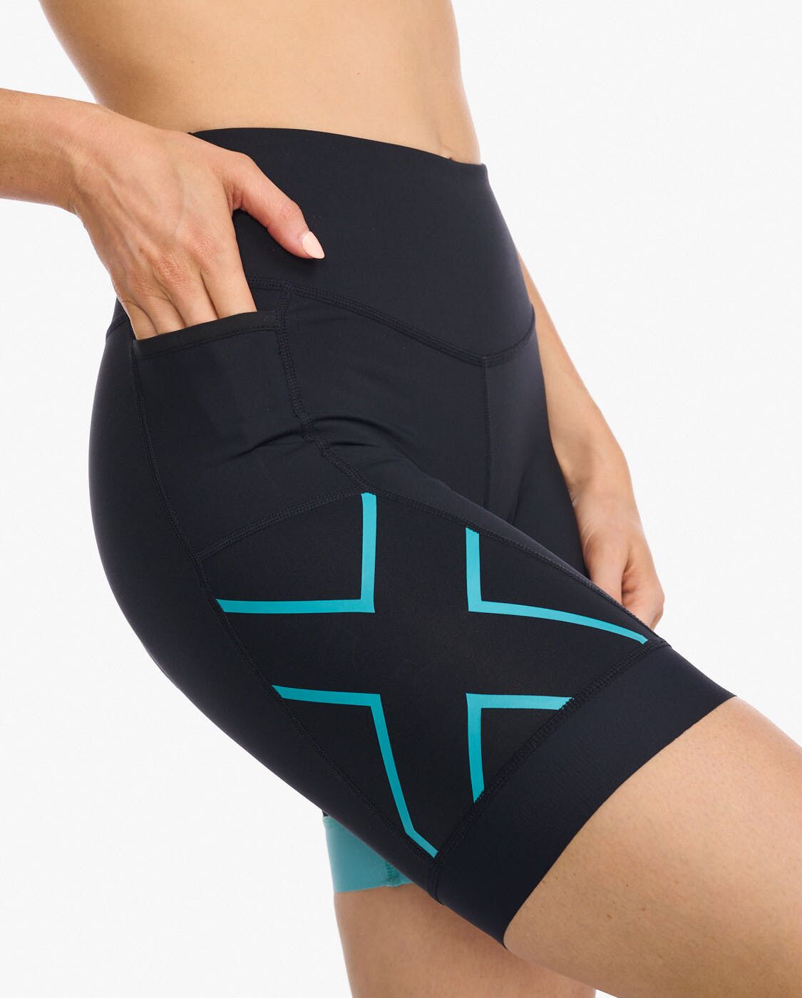 2XU South Africa - Womens Core 7 Inch Tri Short - Black/Porcelain